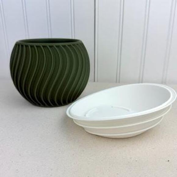 The Sonar Planter, Indoor Flower Pot, Tabletop Planter, Swirl Pattern - Picture 9 of 12